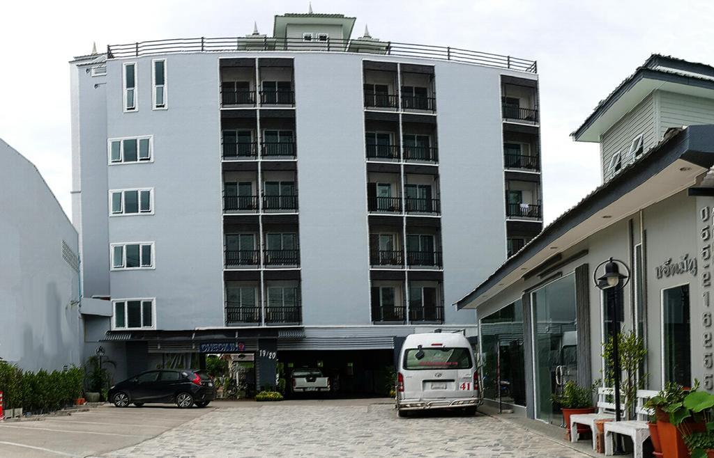 @Me2 Hotel Phitsanulok Exterior photo